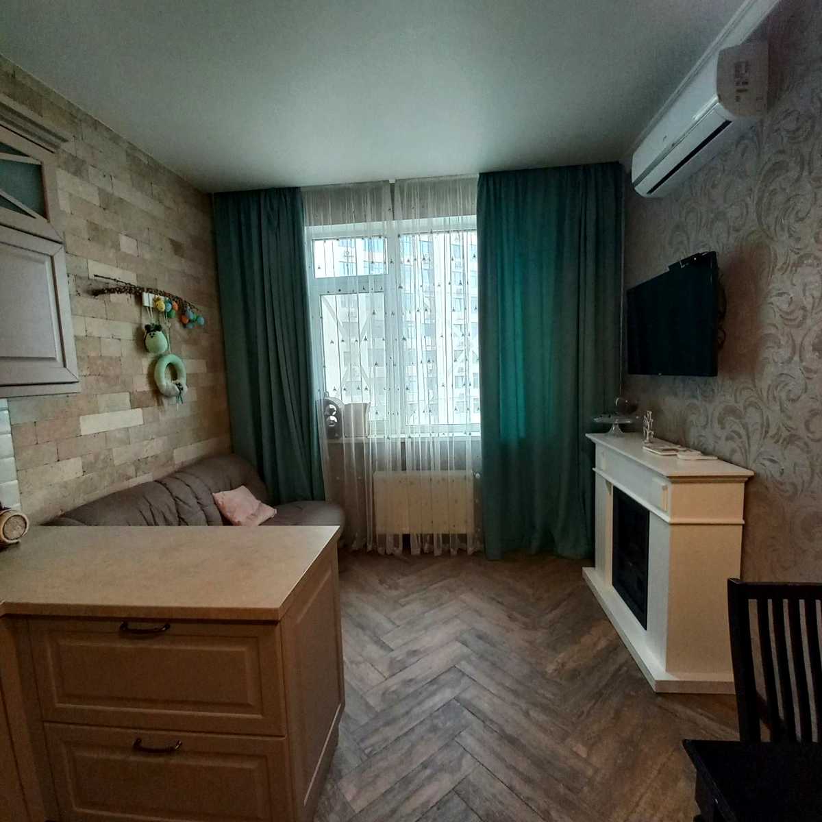 1874393727313735