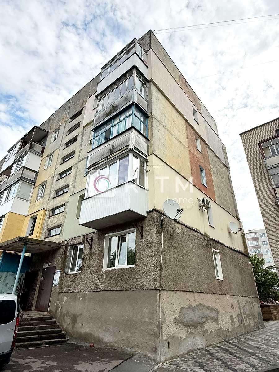 1874393775234032