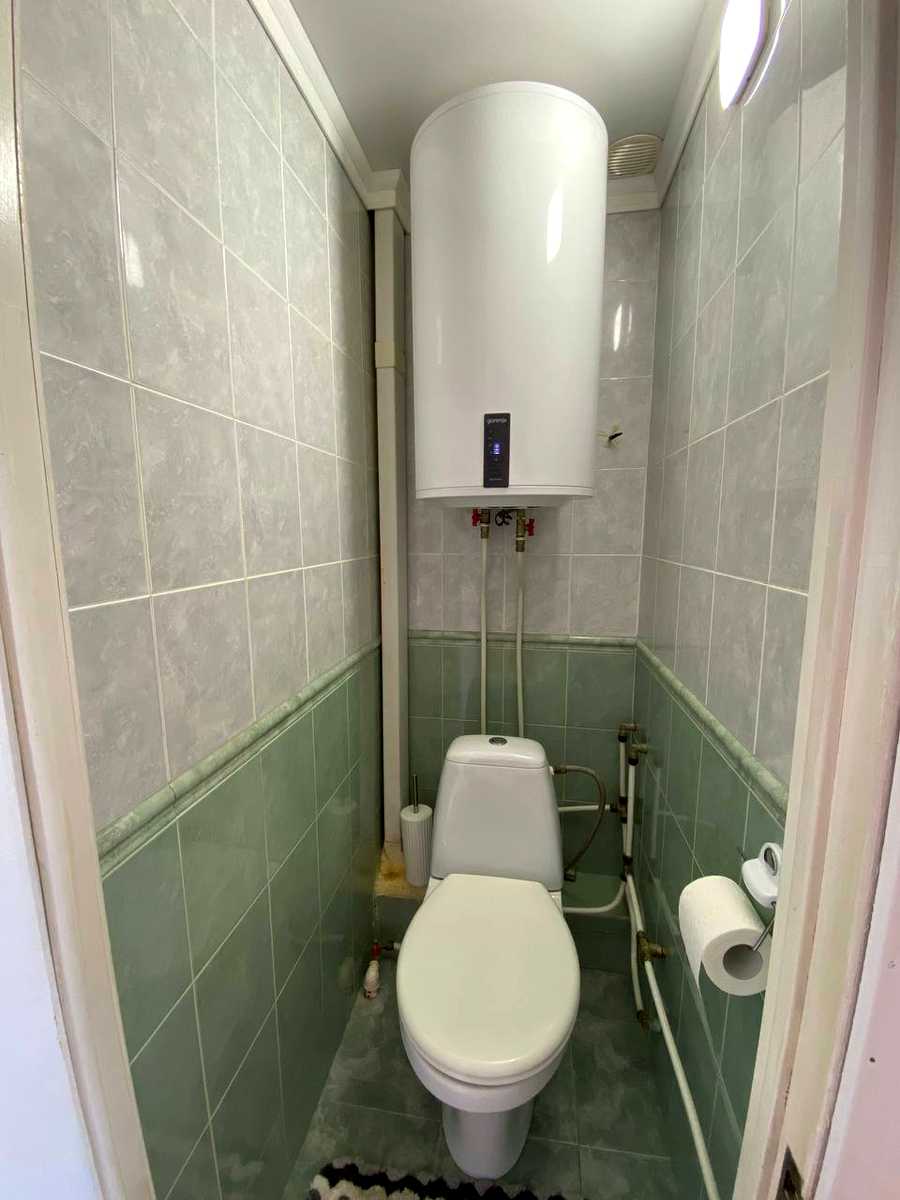 1874394143793696
