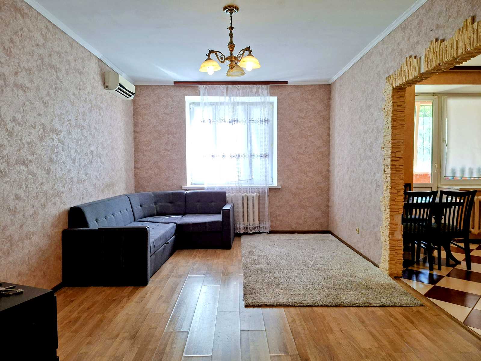 1874396609838039