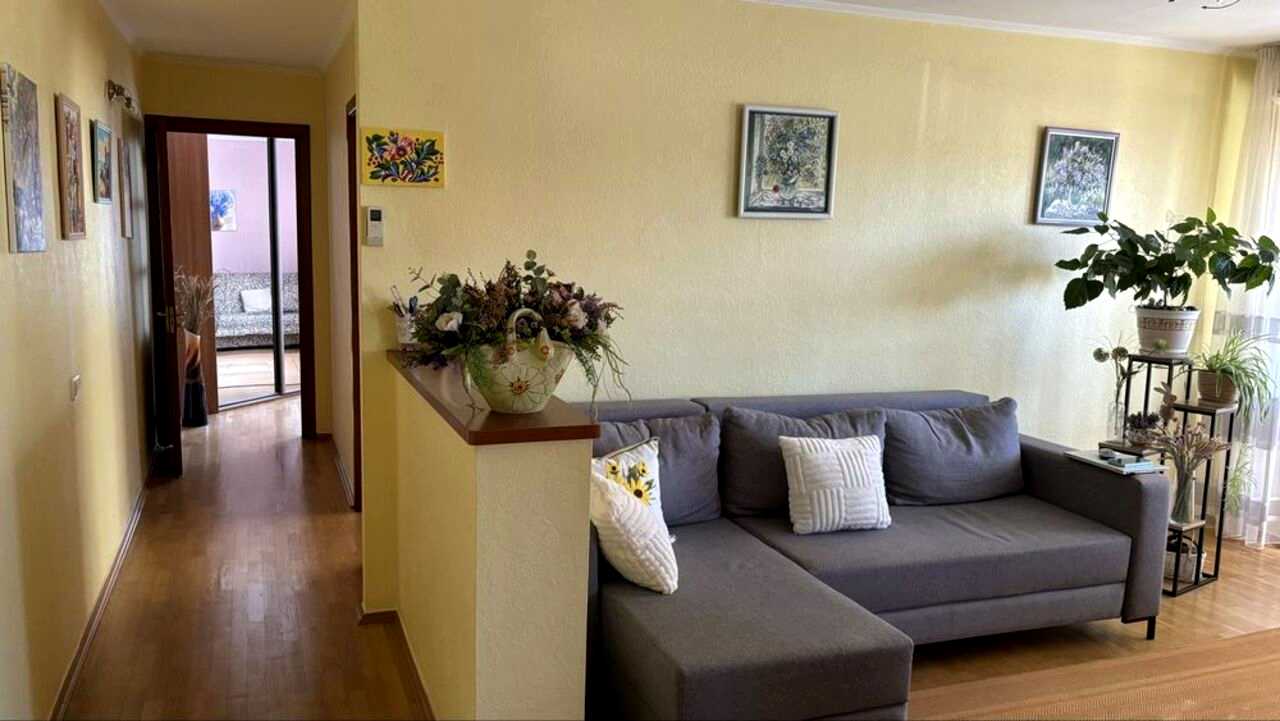 1874398270006898