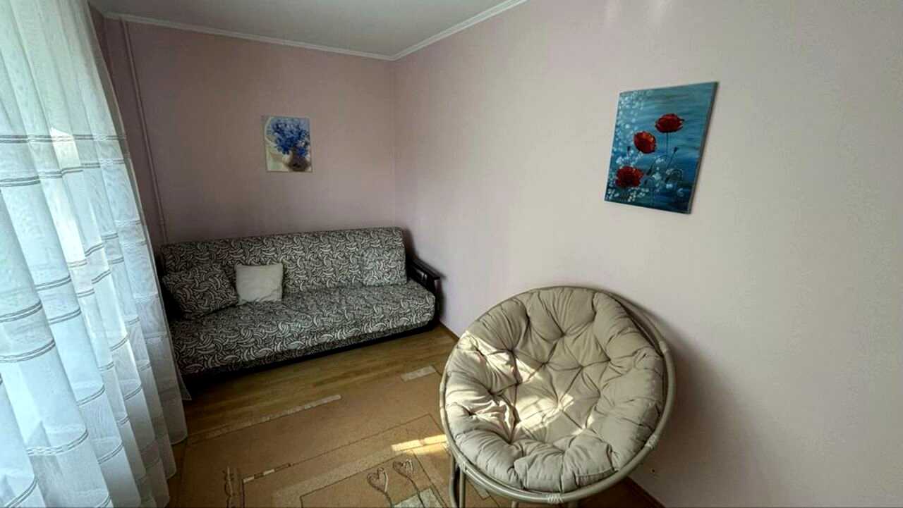 1874398270405059