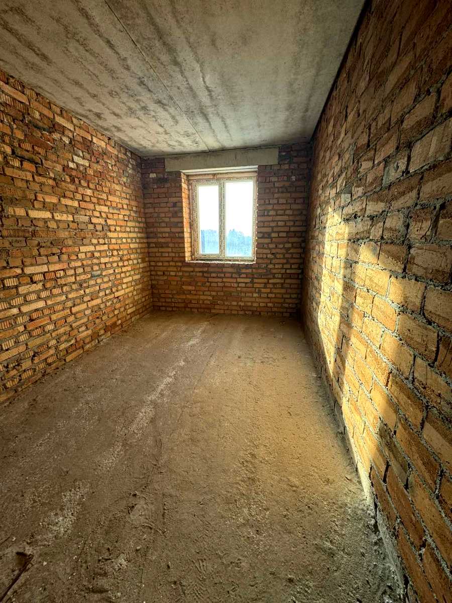 1874398570949686