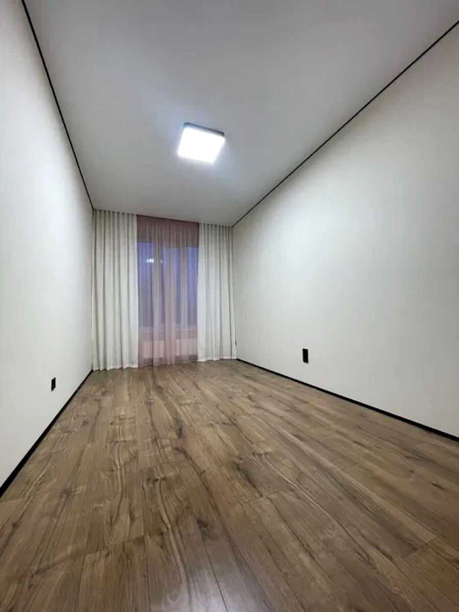1874398729245093