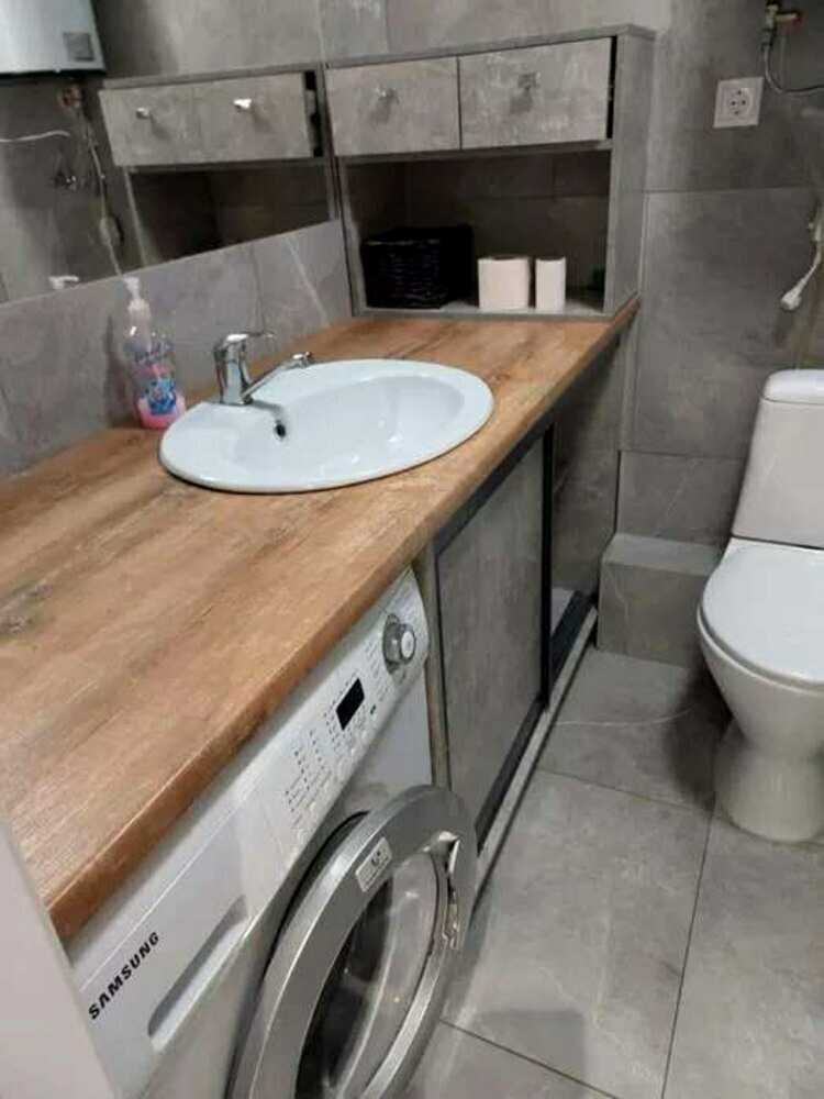 1874398985554878