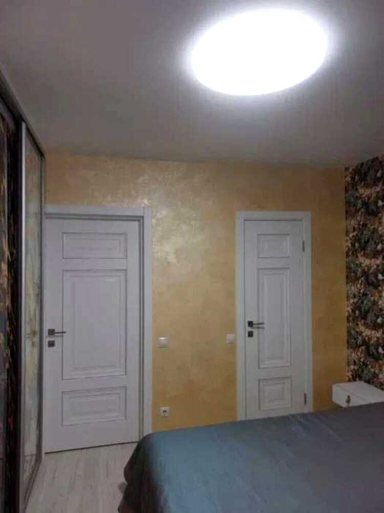 1874398986560819