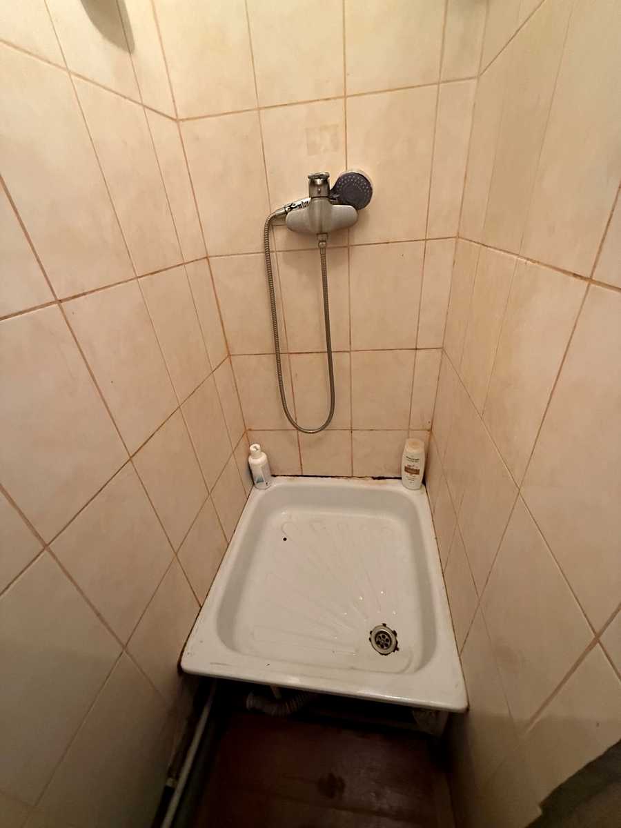 1874399396832311