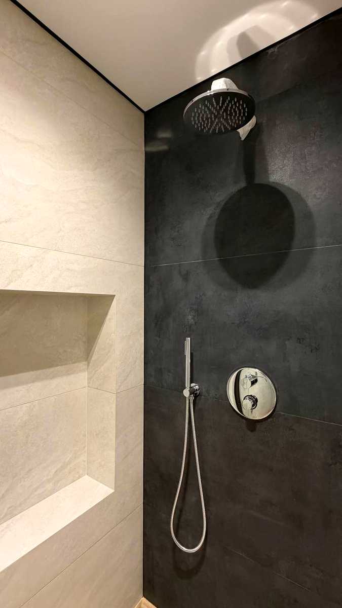 1874399460826489