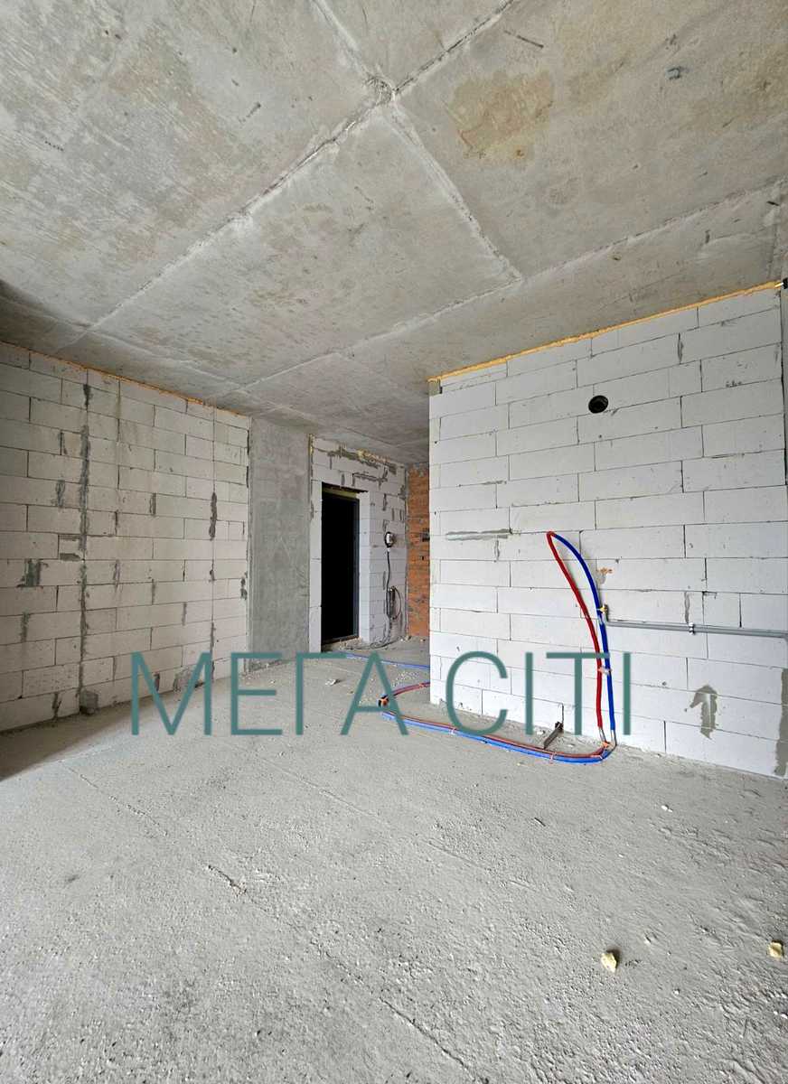 1874402644919653