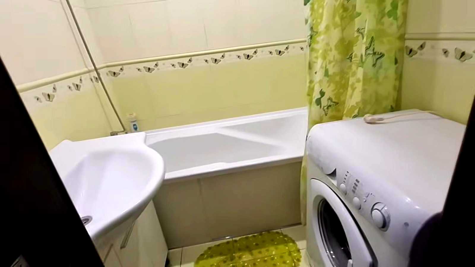 1874402798025374
