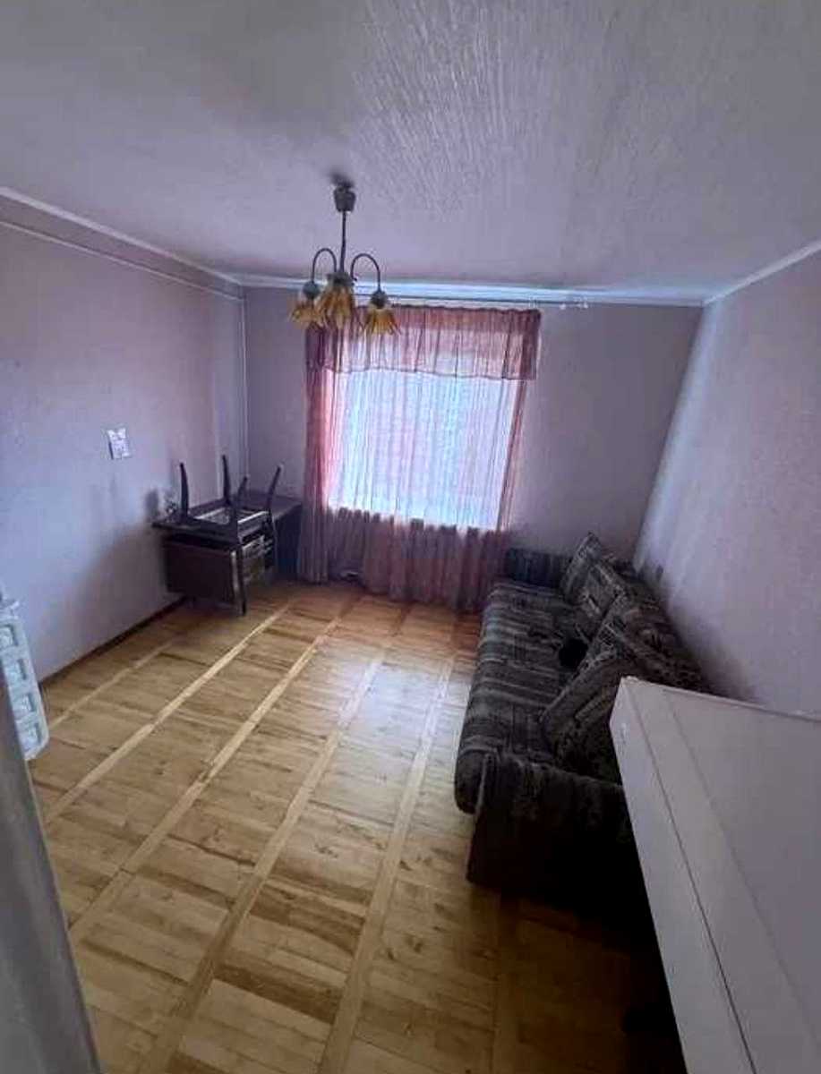 1874402907872387