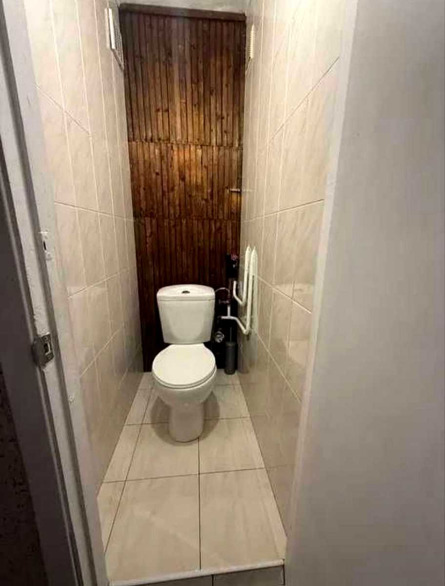 1874402907894985