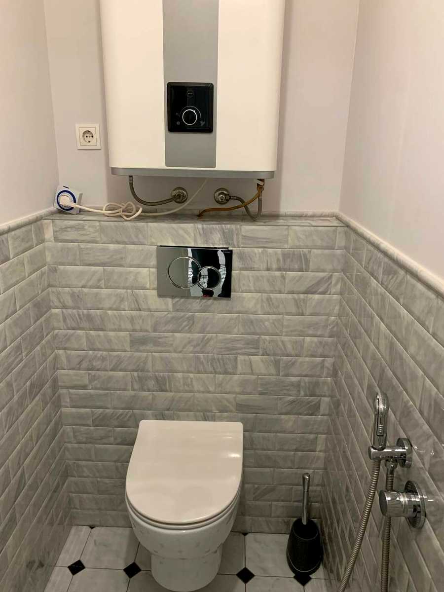 1874403708971975