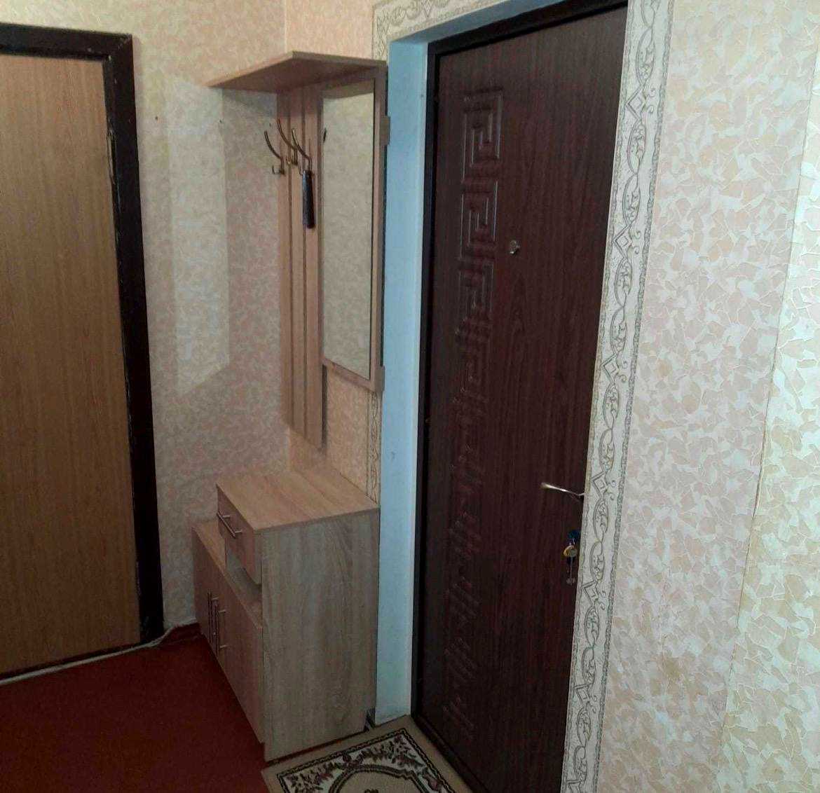 1874404137880657