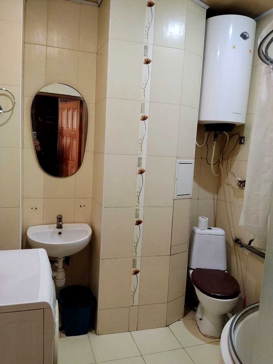 1874404545056563