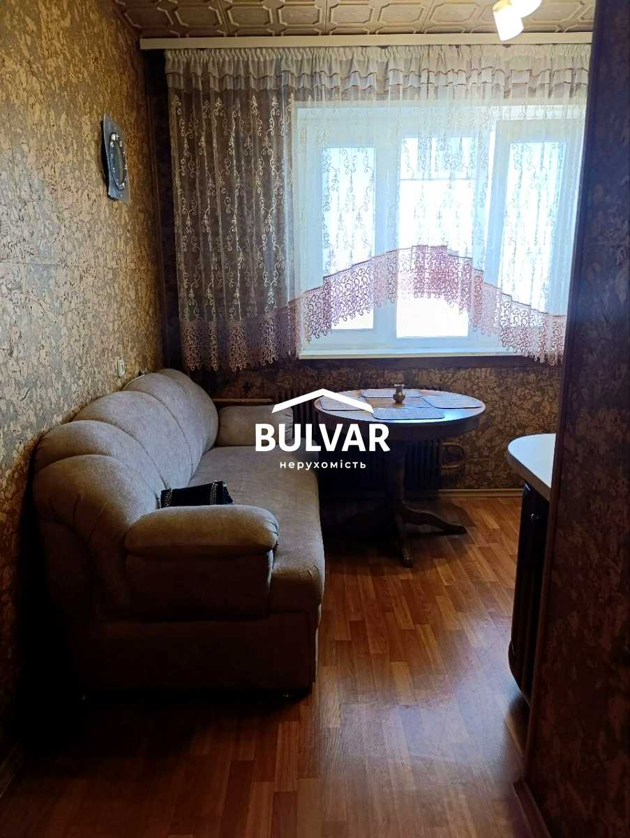 1874404584396760