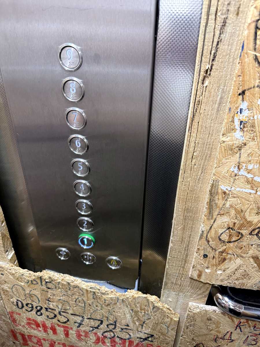 1874404631193355