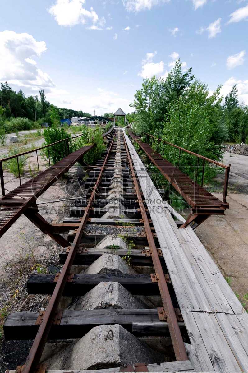 1874404938644530