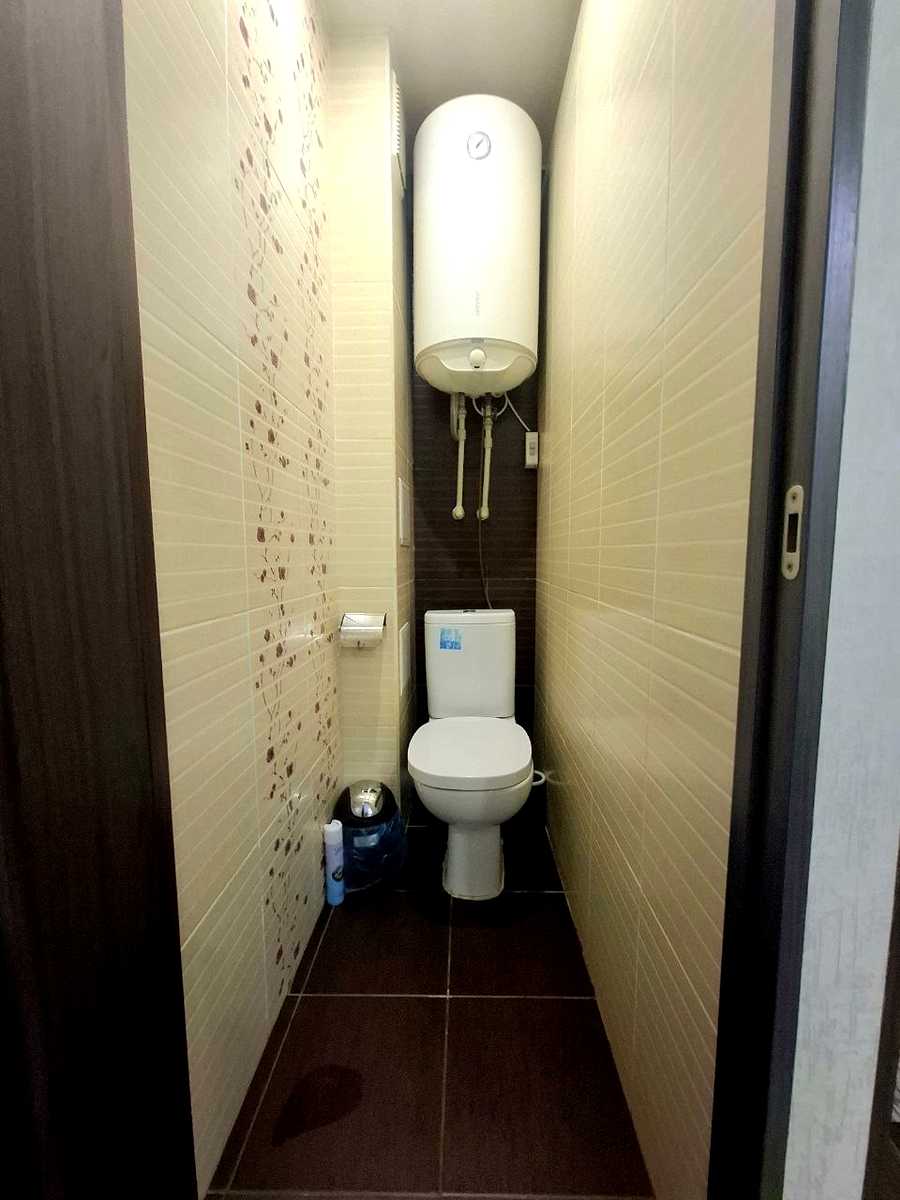 1874405831656325