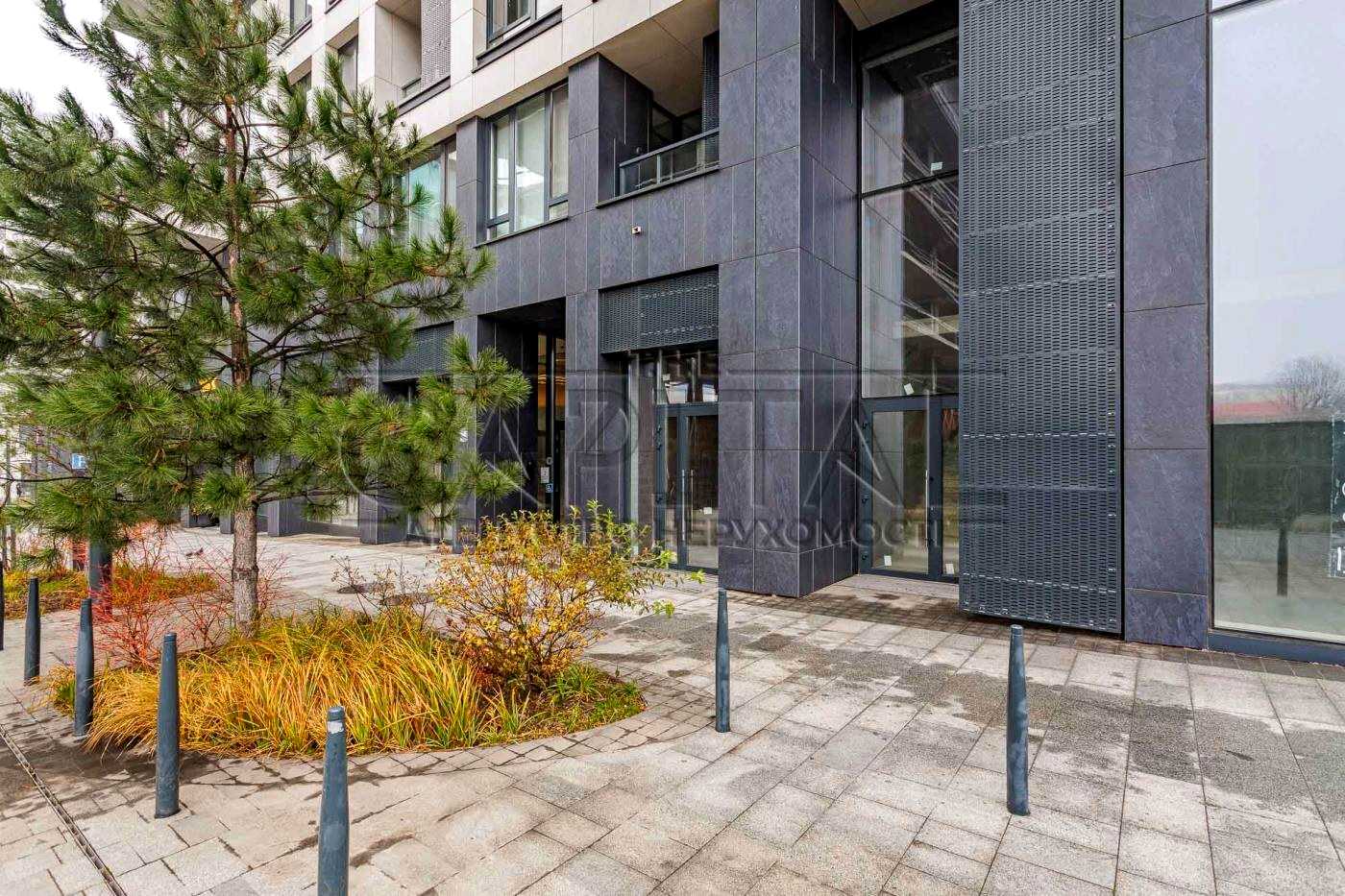 1874407169782560