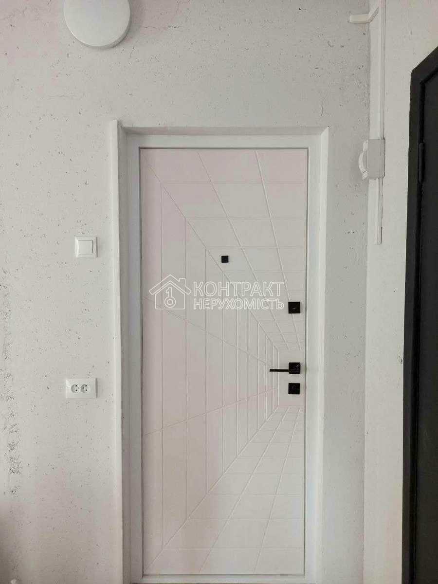 1874408786131337