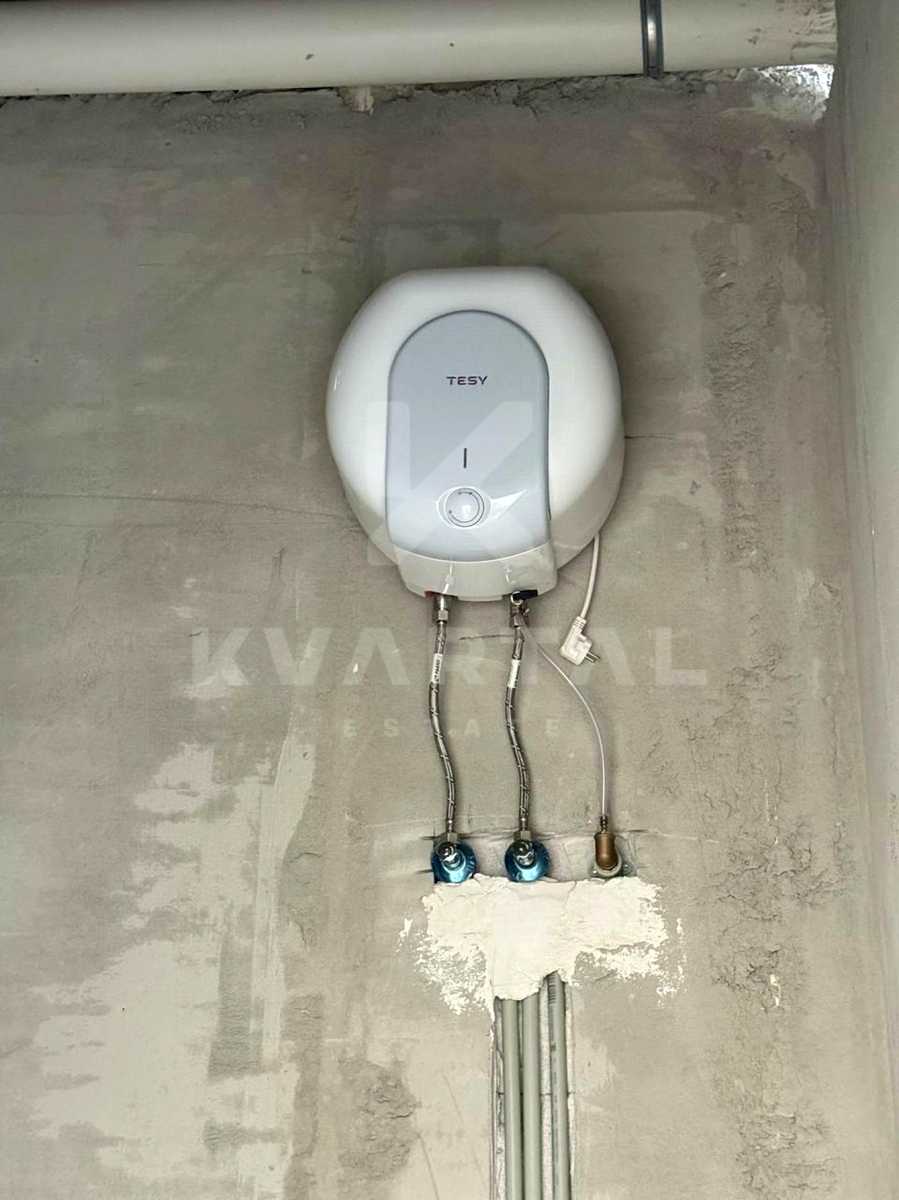 1874408879934546
