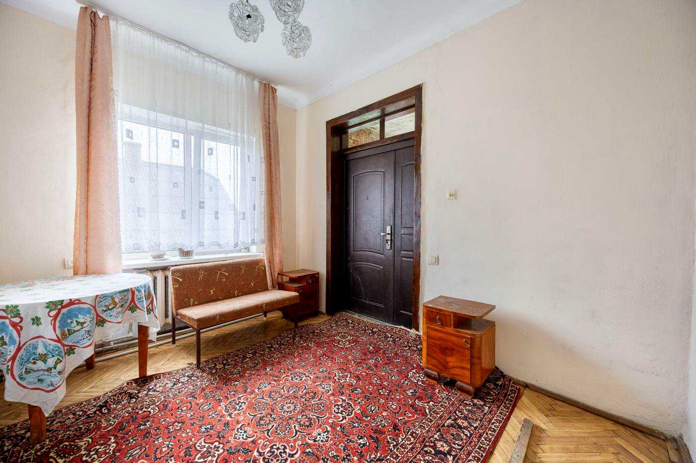 1874409092218272