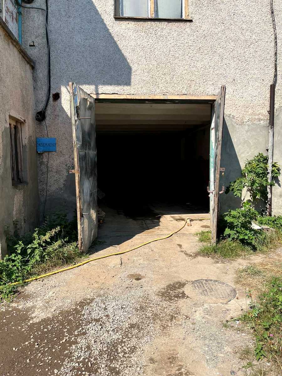 1874412835793325