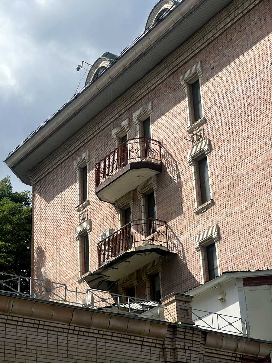 1874412996857181
