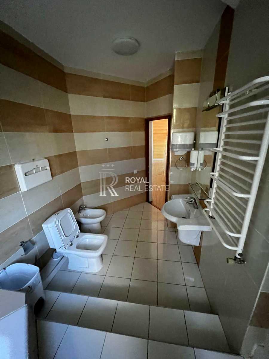 1874414577016443