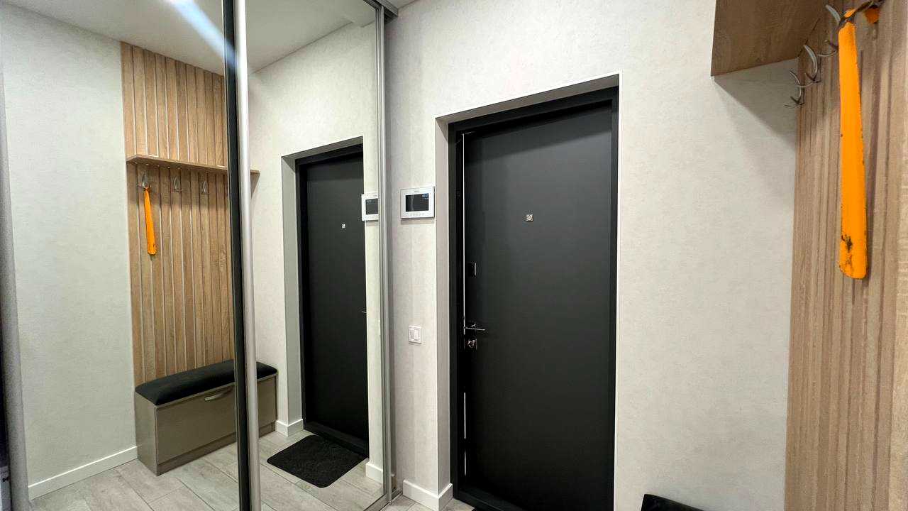 1874426019187537
