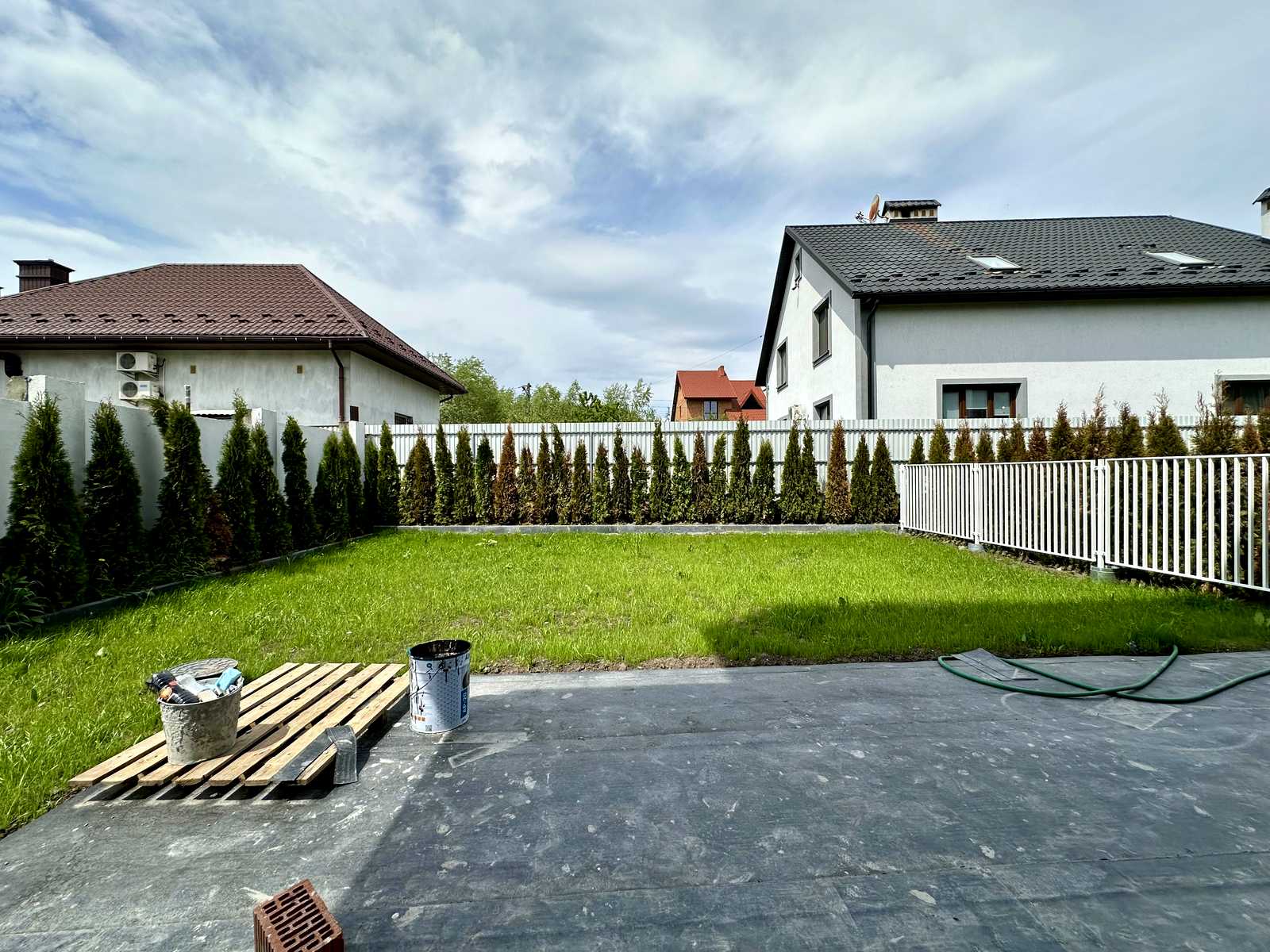 1874428078935267