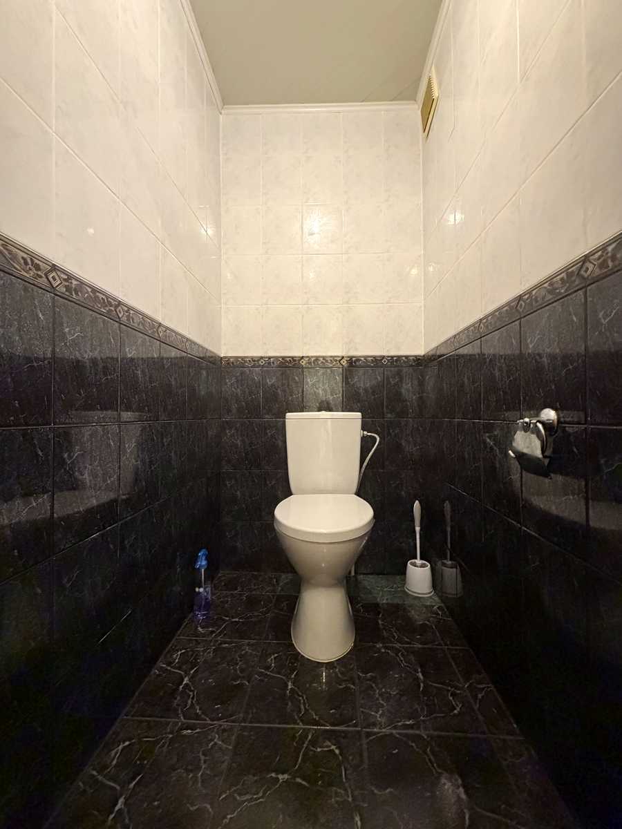 1874428745503657