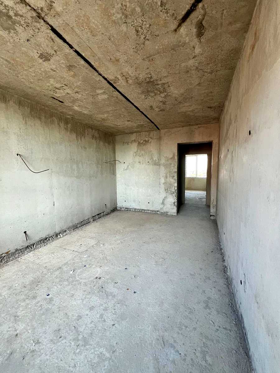 1874432495326799