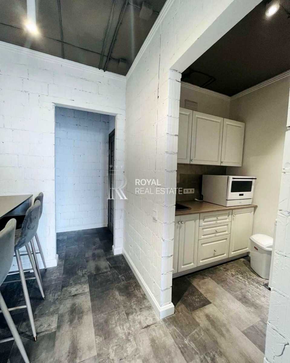 1874456825185181