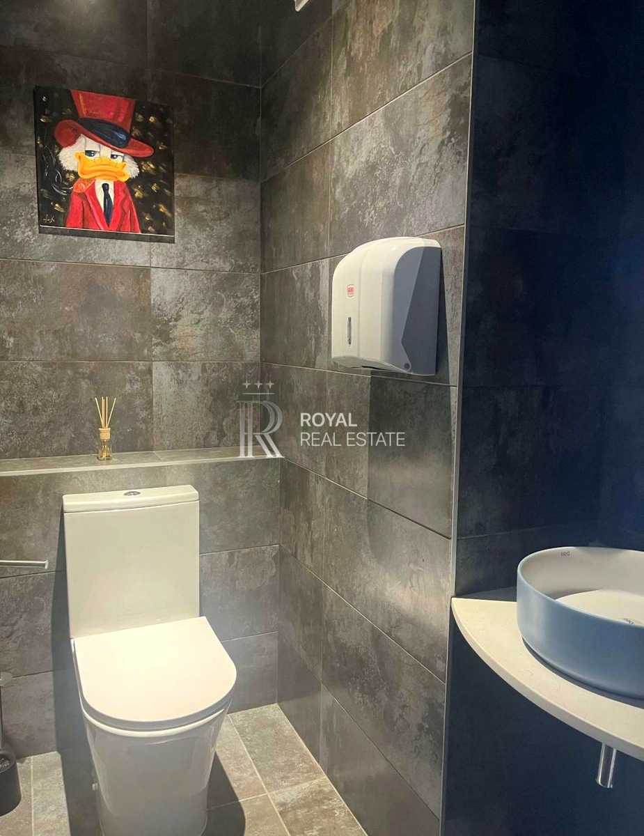 1874456828155377