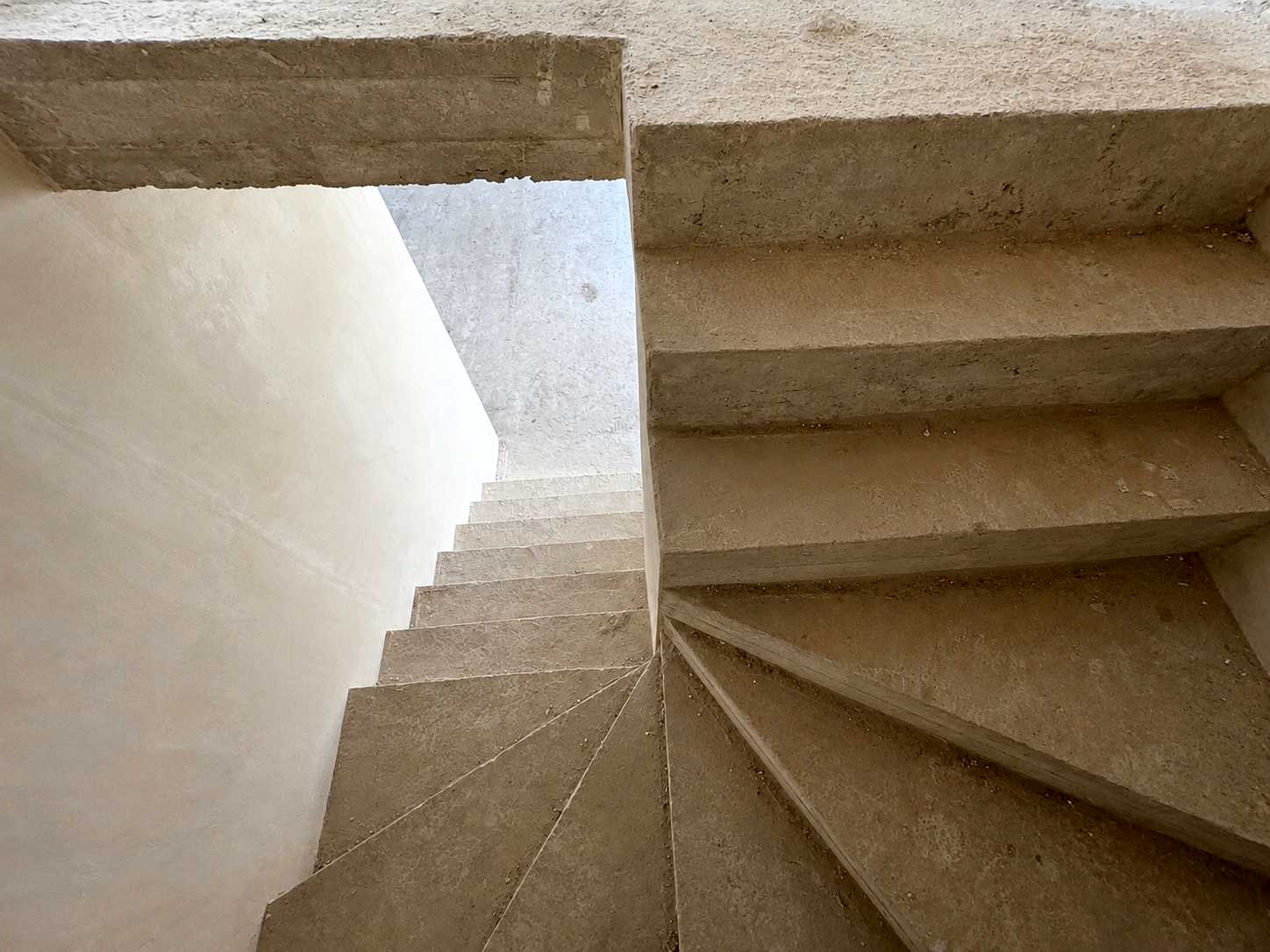 1874476143107542