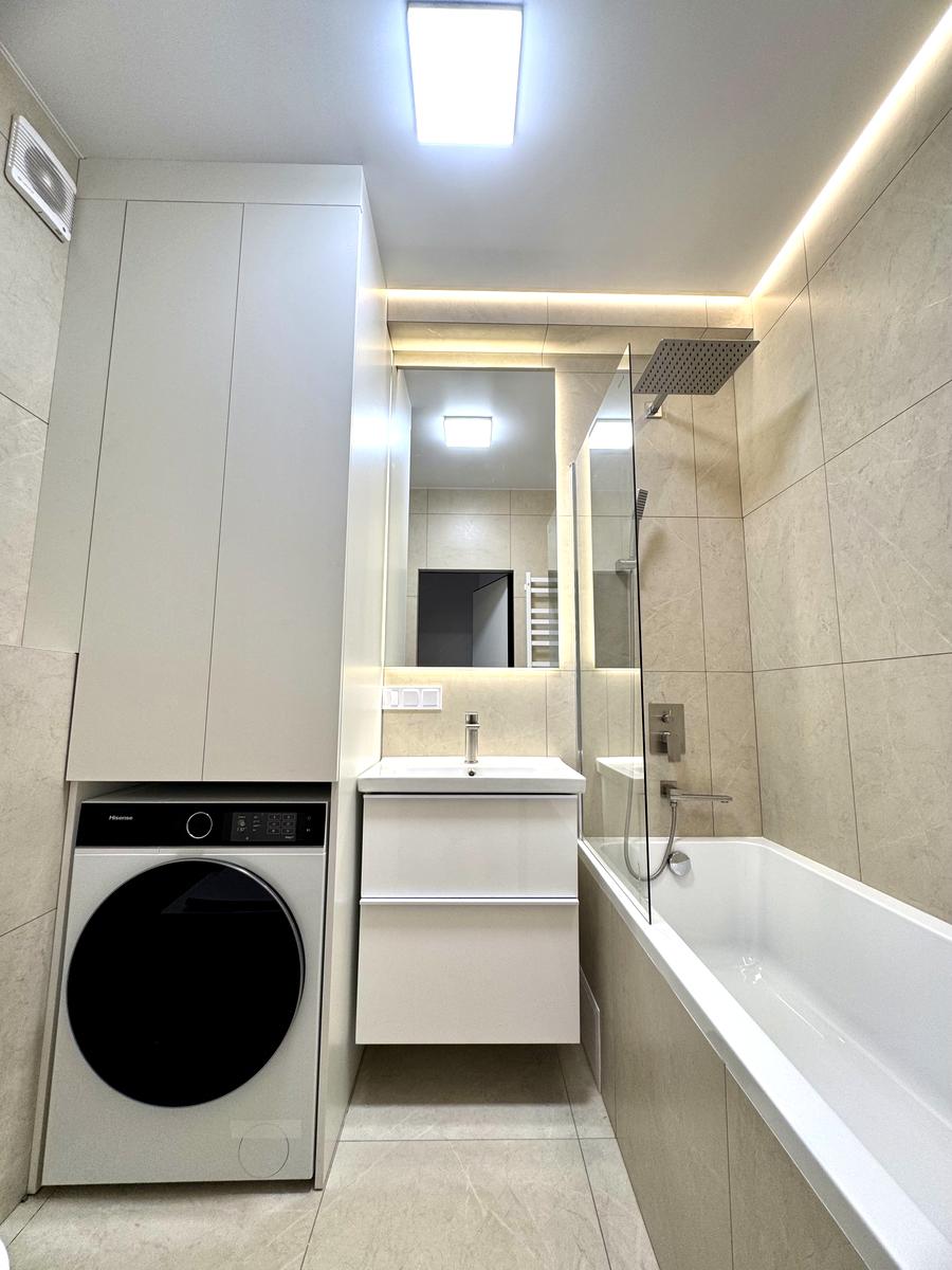 1874479157295250