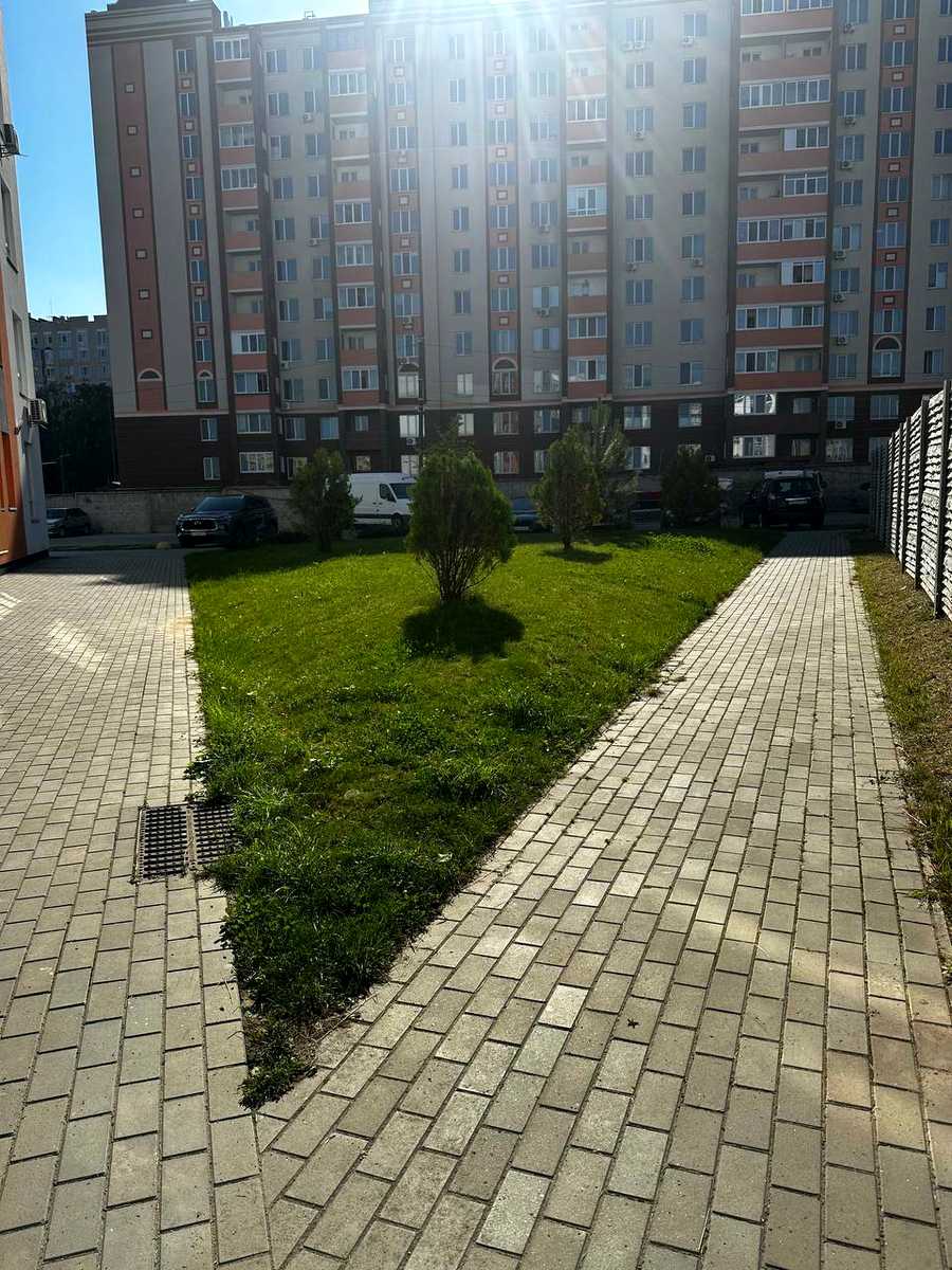 1874483825360767
