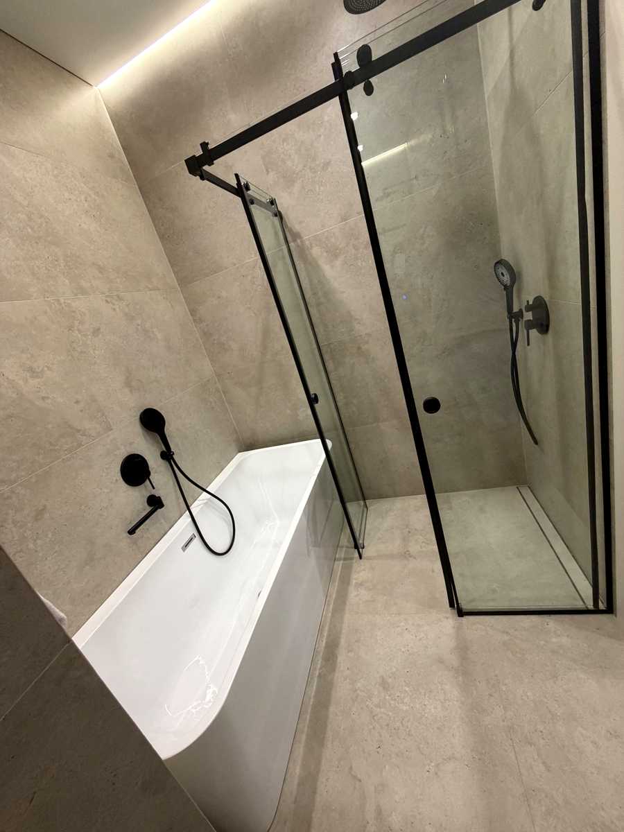 1874484103532984