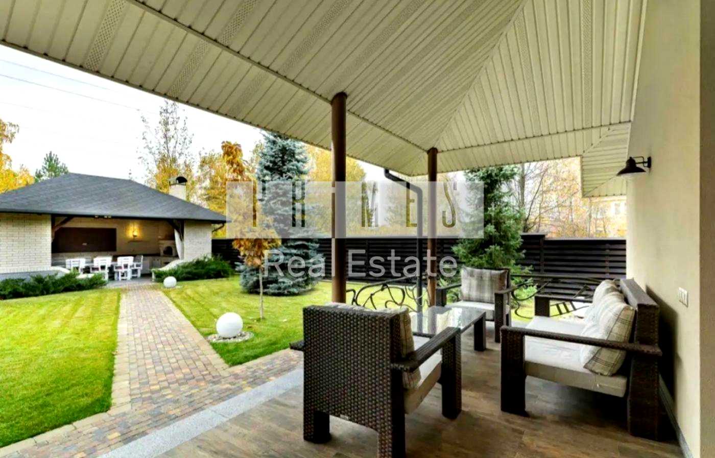 1874484356852575