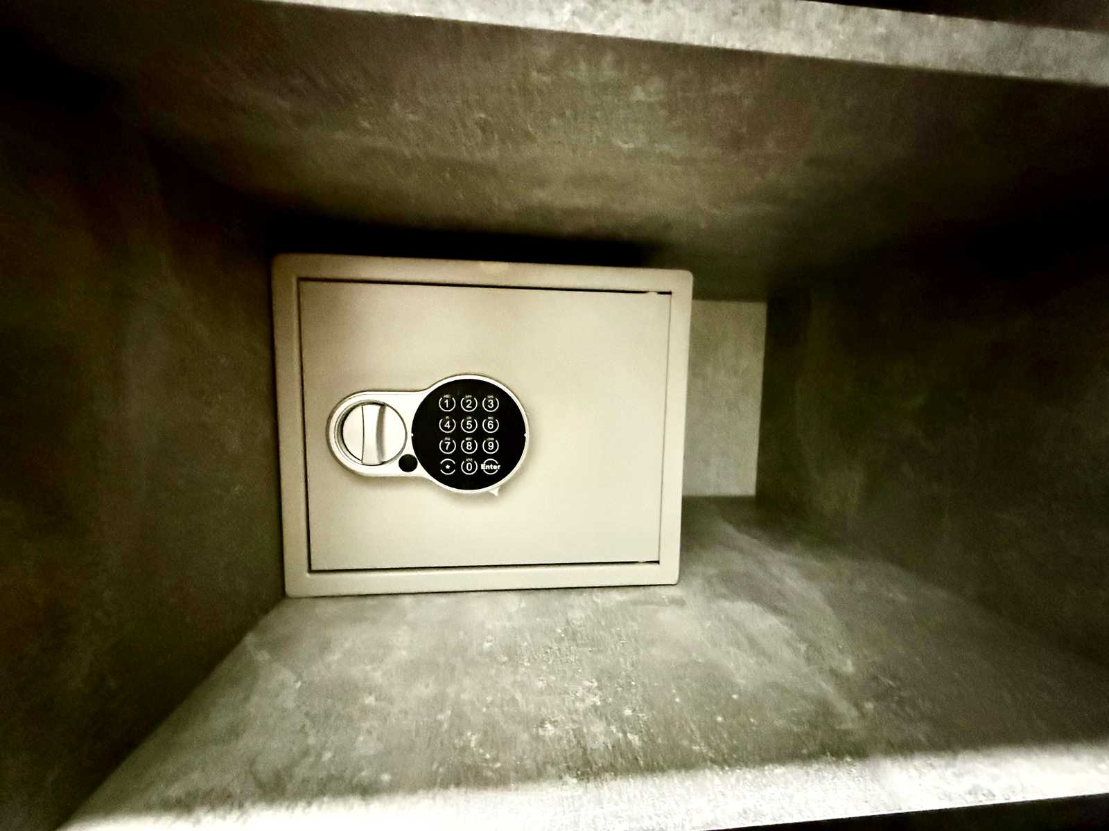 1874484703315943