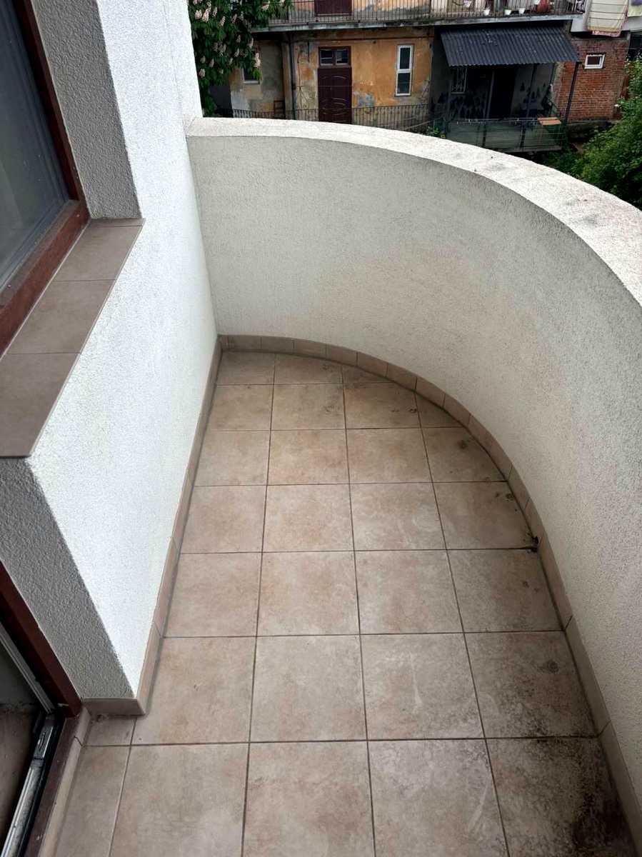 1874484804419850