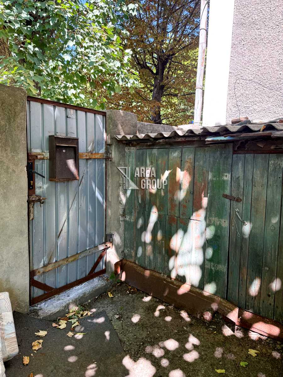 1874485253340406