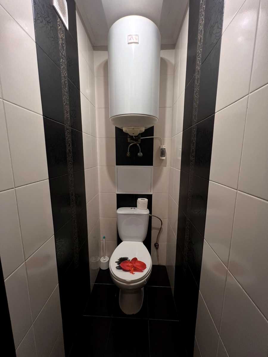 1874485440597836