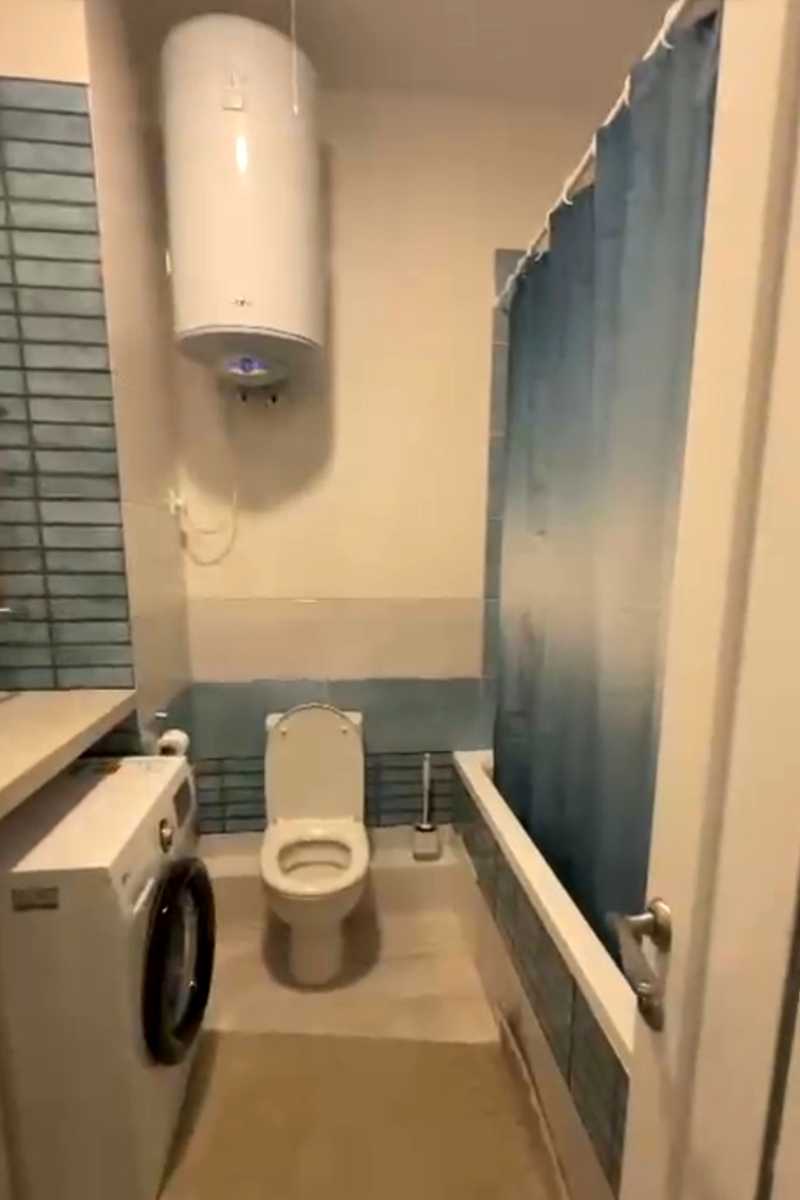 1874485481488312