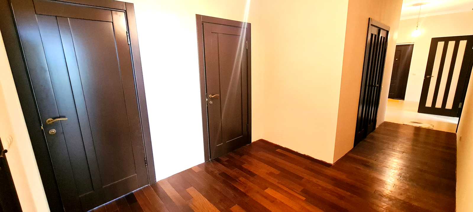 1874485626327344