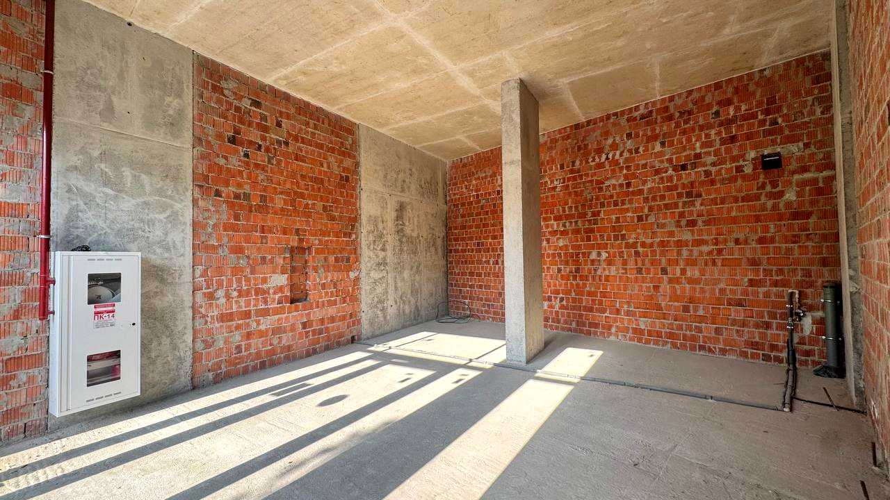 1874485701687343
