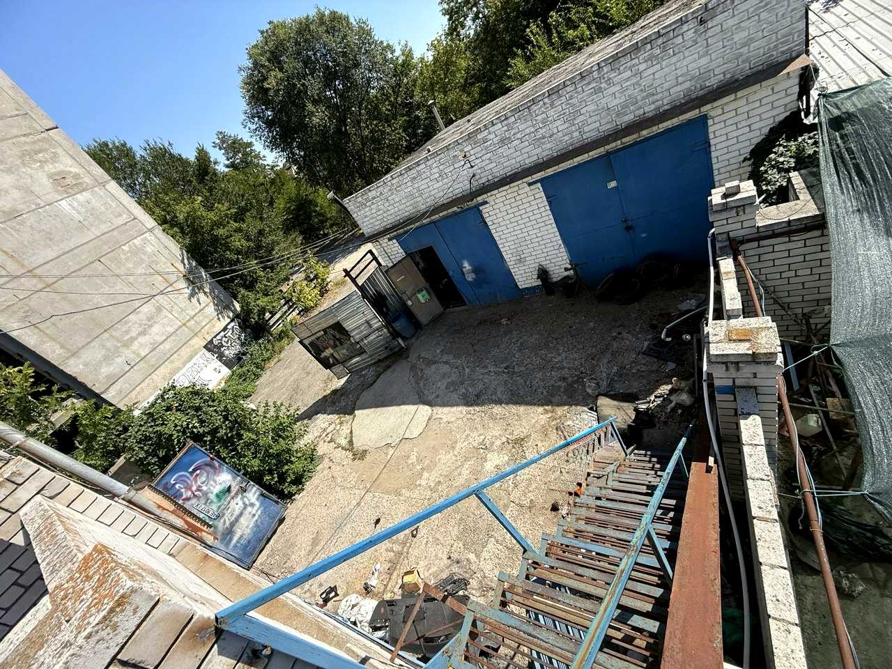 1874486185390750