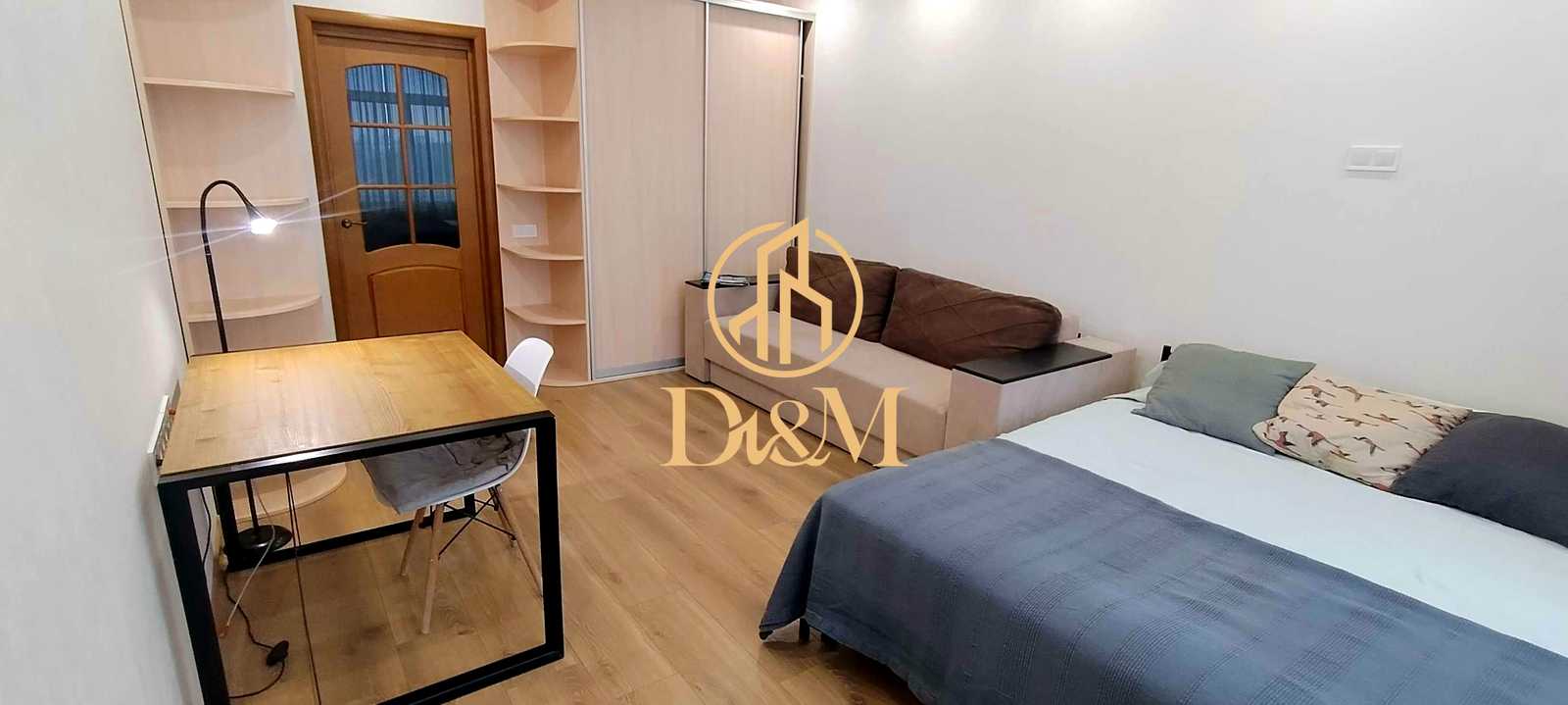 1874487184642080